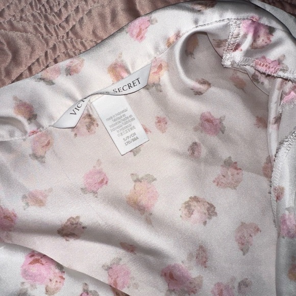 Victoria’s Secret satin shorts pajama set Floral Bridemaid logo - Picture 5 of 7